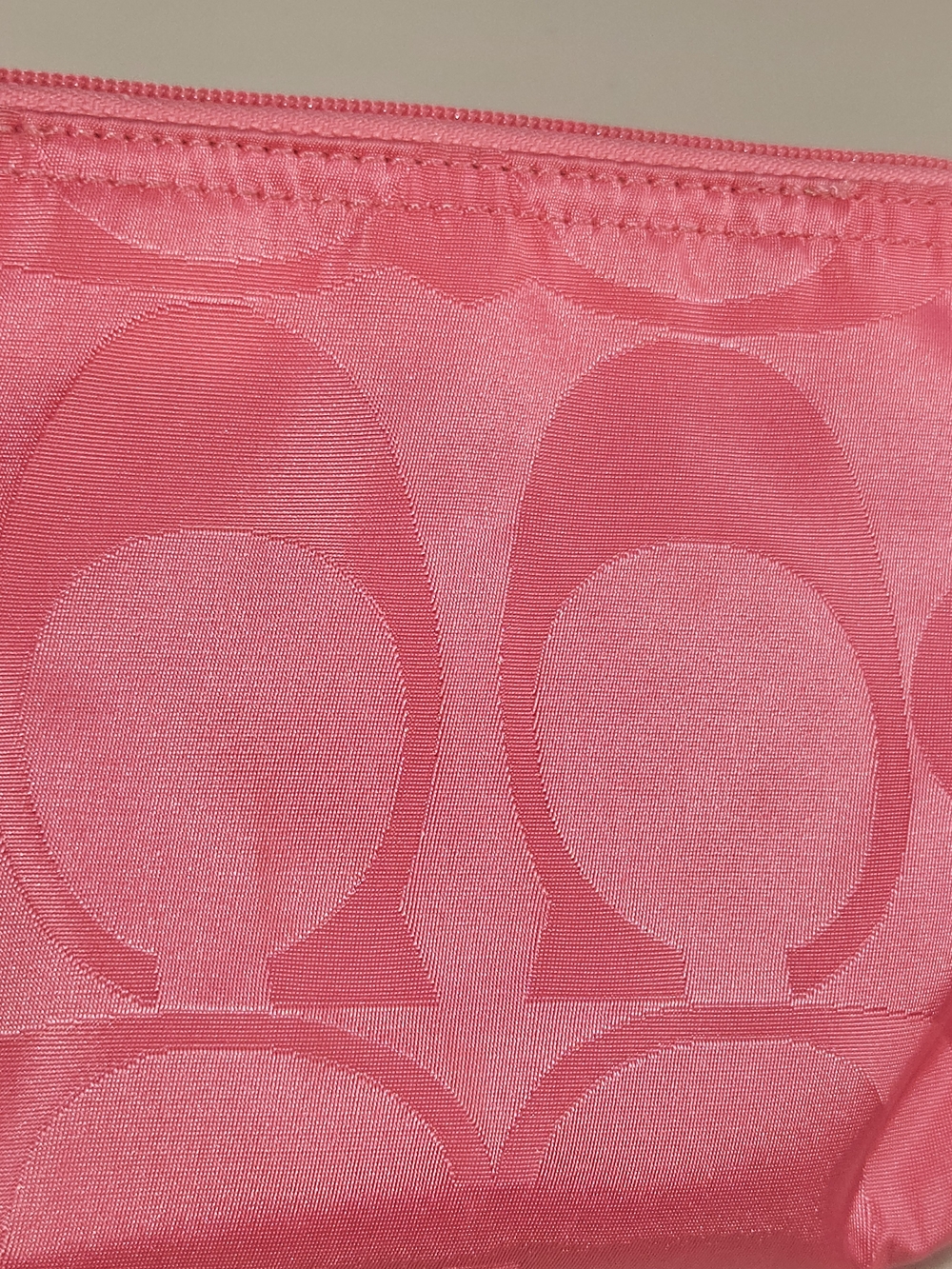 Coach Pink Signature C Cosmetic Makeup Pouch Bag Zippered Top Wristlet - Picture 11 of 11